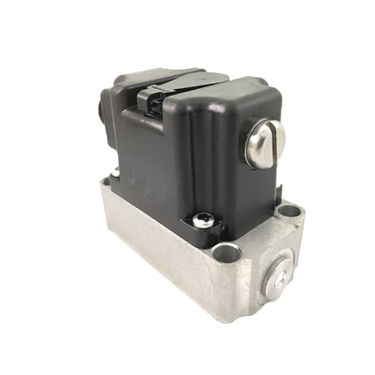 Sauer Danfoss Brand MCV116A3101 MCV116A3102 MCV116B2102D MCV116A3203 MCV116A3501 MCV116G4201 MCV116G4204 Hydraulic Valve